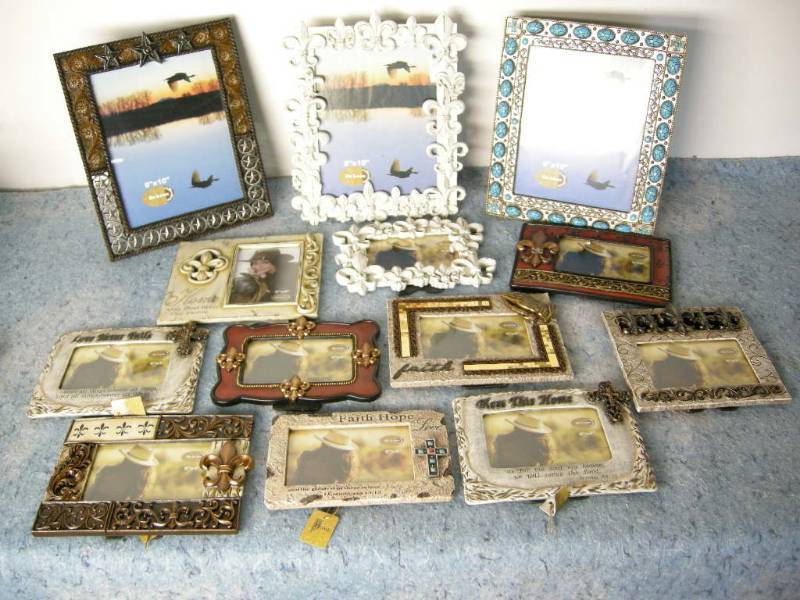 lot 84 image: Larger Photo Frames