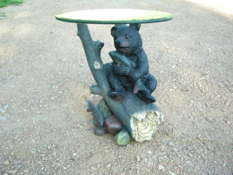 lot 2 image: Black Bear with Fish Accent Table