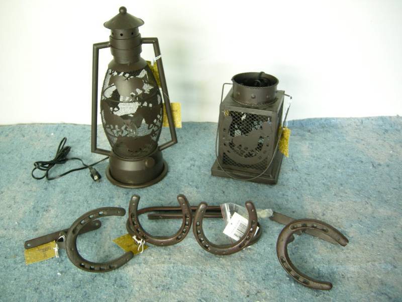 lot 102 image: Metal Horse Items