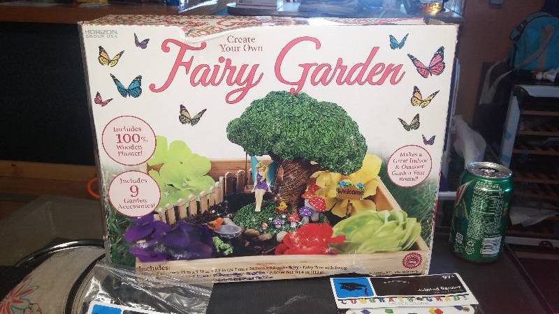 lot 17 image: Misc. Walmart Returns