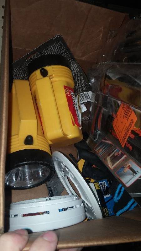 lot 40 image: Flashlights, smoke alarm, and misc