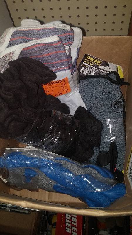 lot 43 image: New Packages of gloves