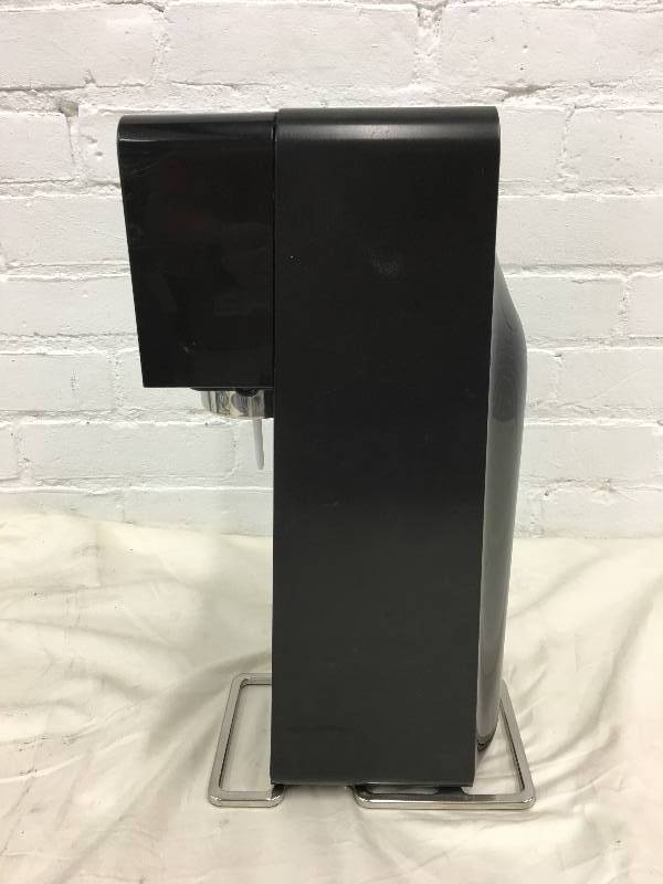 lot 64 image: soda stream