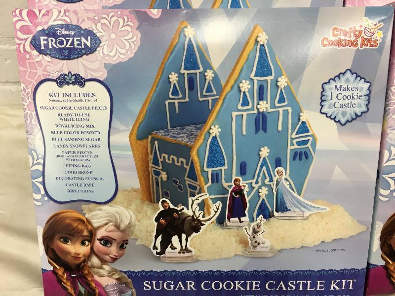 lot 89 image: 4  Frozen Winter Cookie Castle Kit