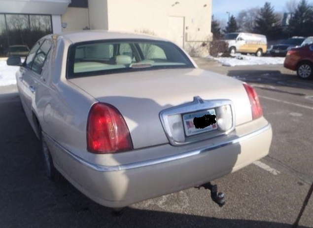 2000 Lincoln Town Car Repost