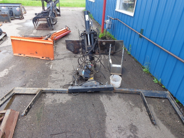 lot 5 image: Wheel Lift