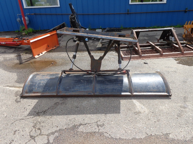 lot 8 image: Skid Steer Attachment Hydraulic Plow
