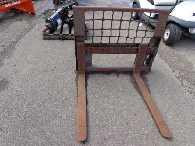 lot 10 image: Skid Steer Attachment Pallet Forks