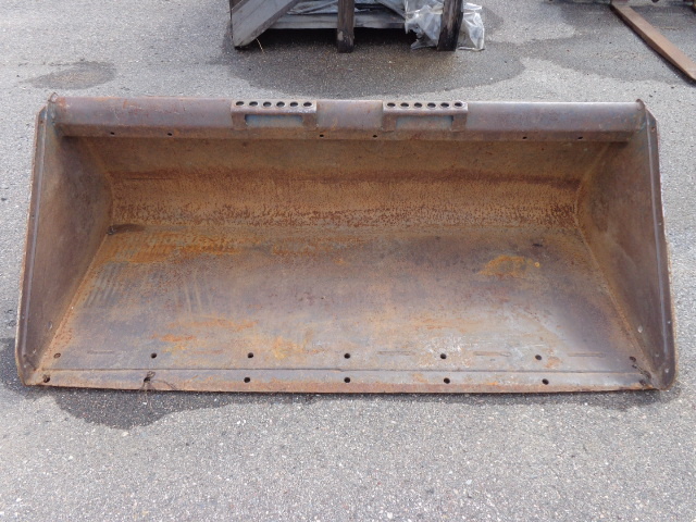 lot 12 image: Skid Steer Material Bucket Attachment