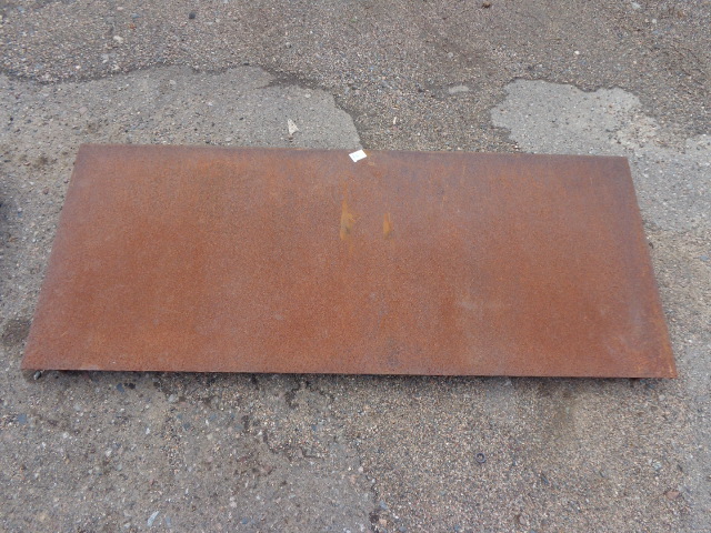 lot 16 image: Skid Steer Universal Attachment Plate