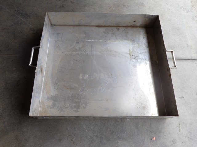 lot 17 image: Stainless Steel Pan With Handles