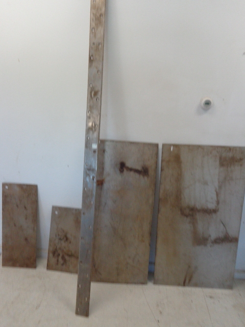 lot 29 image: Stainless Steel Plates & Bar