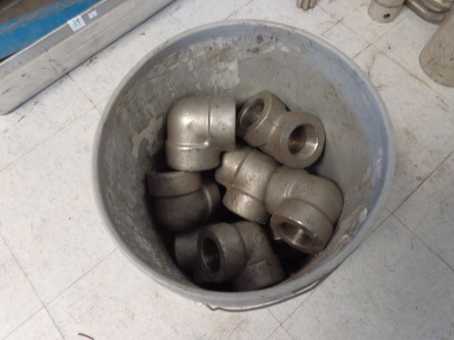 lot 33 image: Stainless Steel Pipe Fitting Elbows