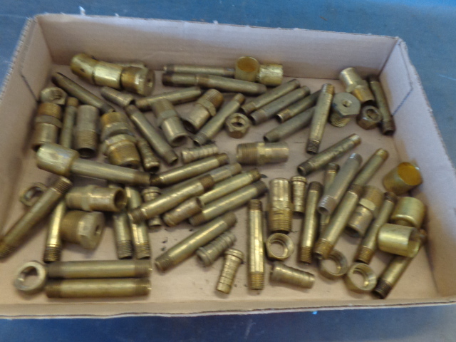lot 66 image: Brass Pipe Fittings