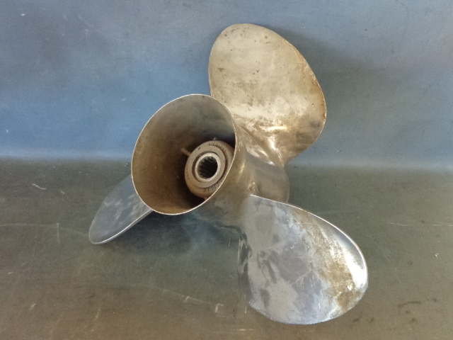 lot 68 image: Stainless Steel Boat Motor Prop