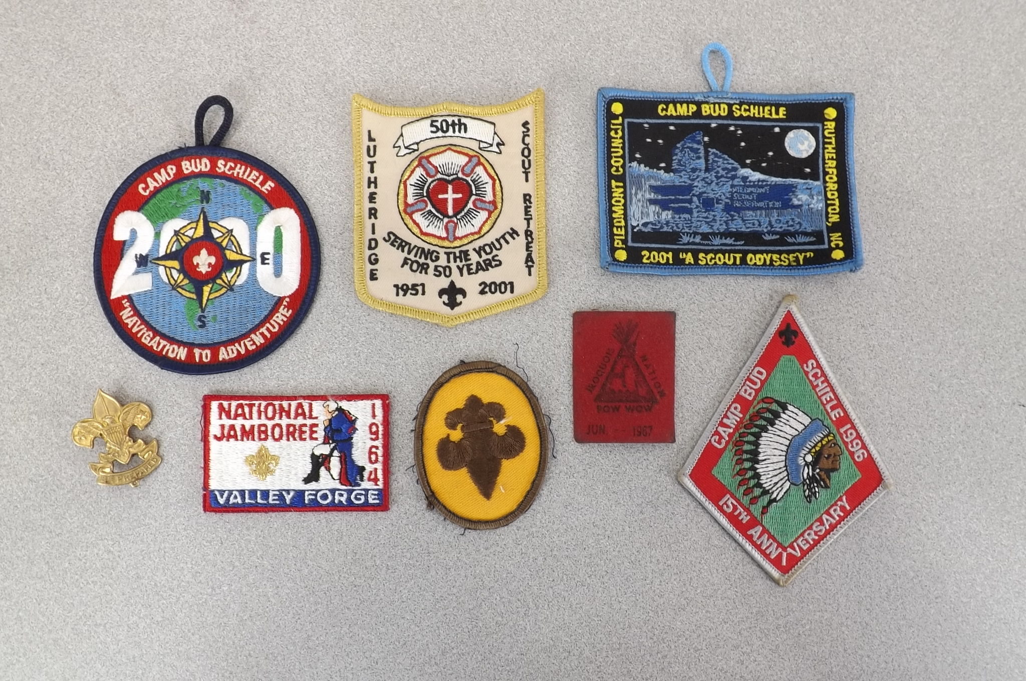 lot 2 image: Lot of Vintage Boy Scout Patches