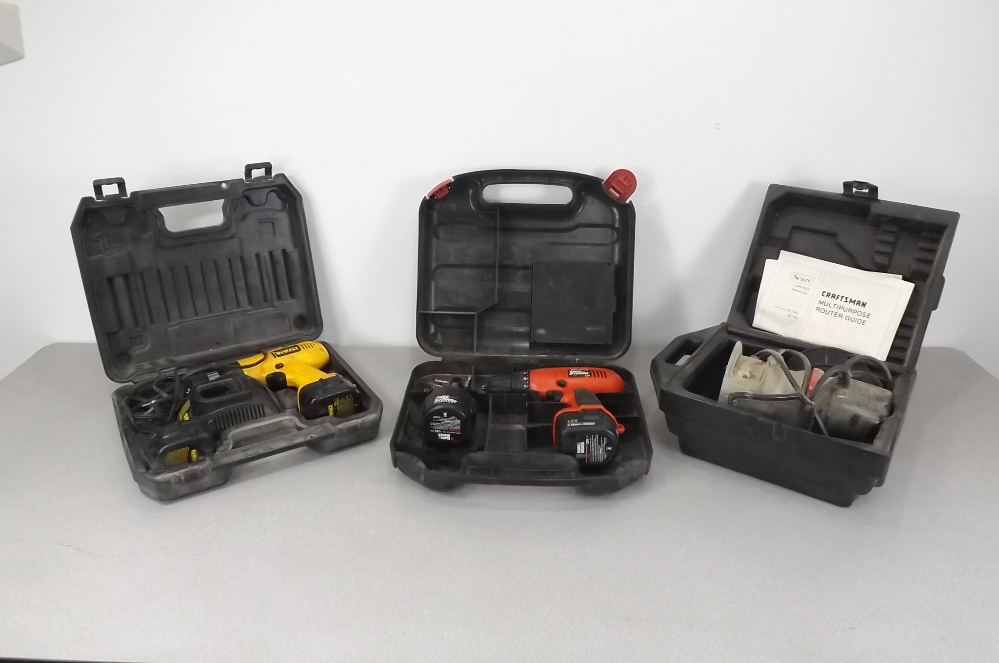 lot 16 image: Lot of 3 Power Tools in Cases
