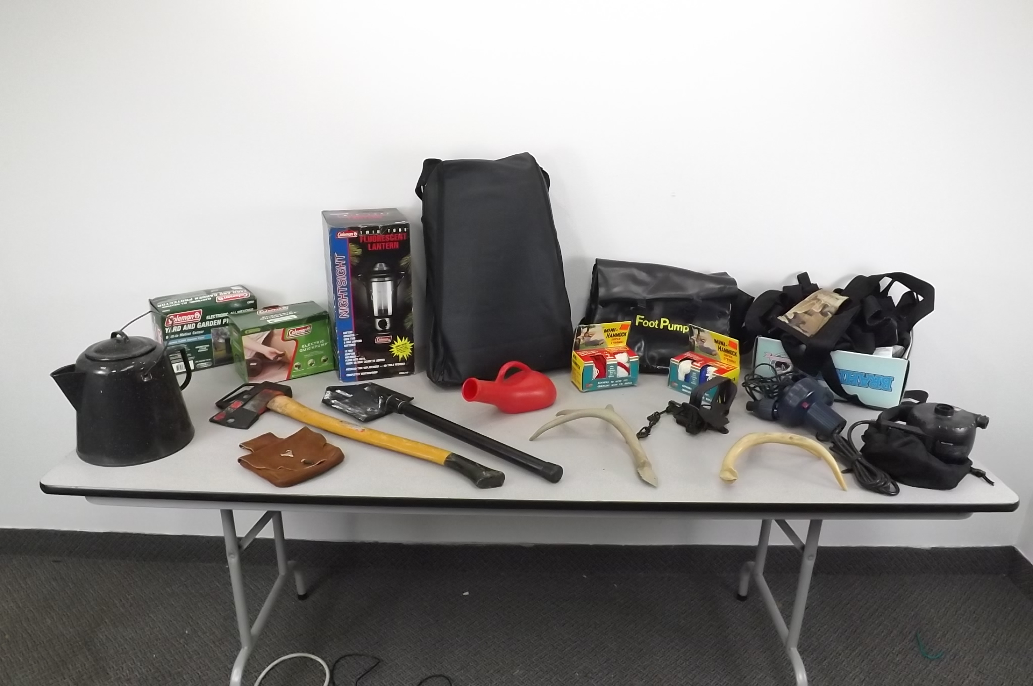 lot 19 image: Large Lot of Misc Camping Hunting Equipment