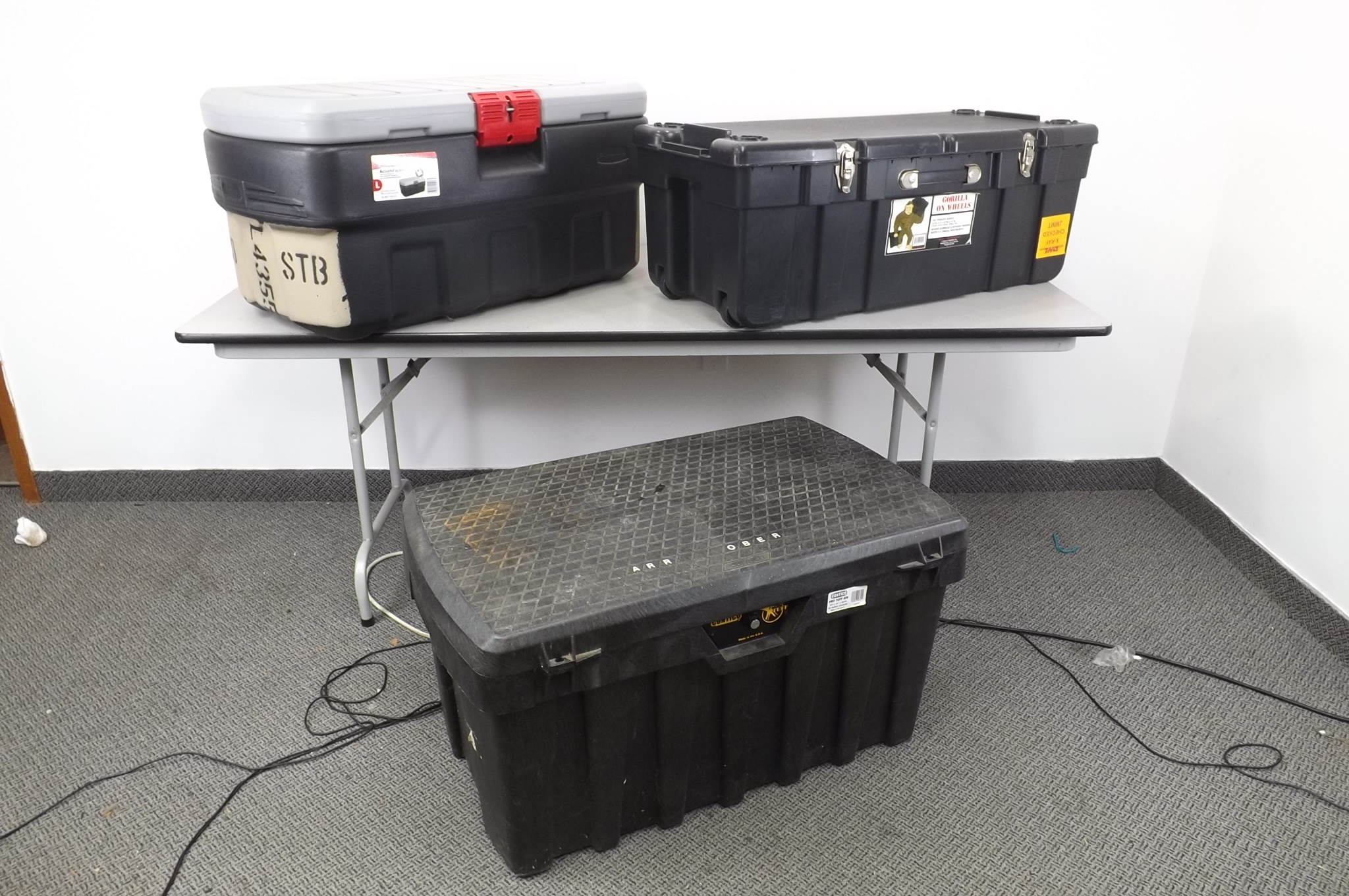 lot 27 image: 3 LARGE Heavy Duty Storage Bins