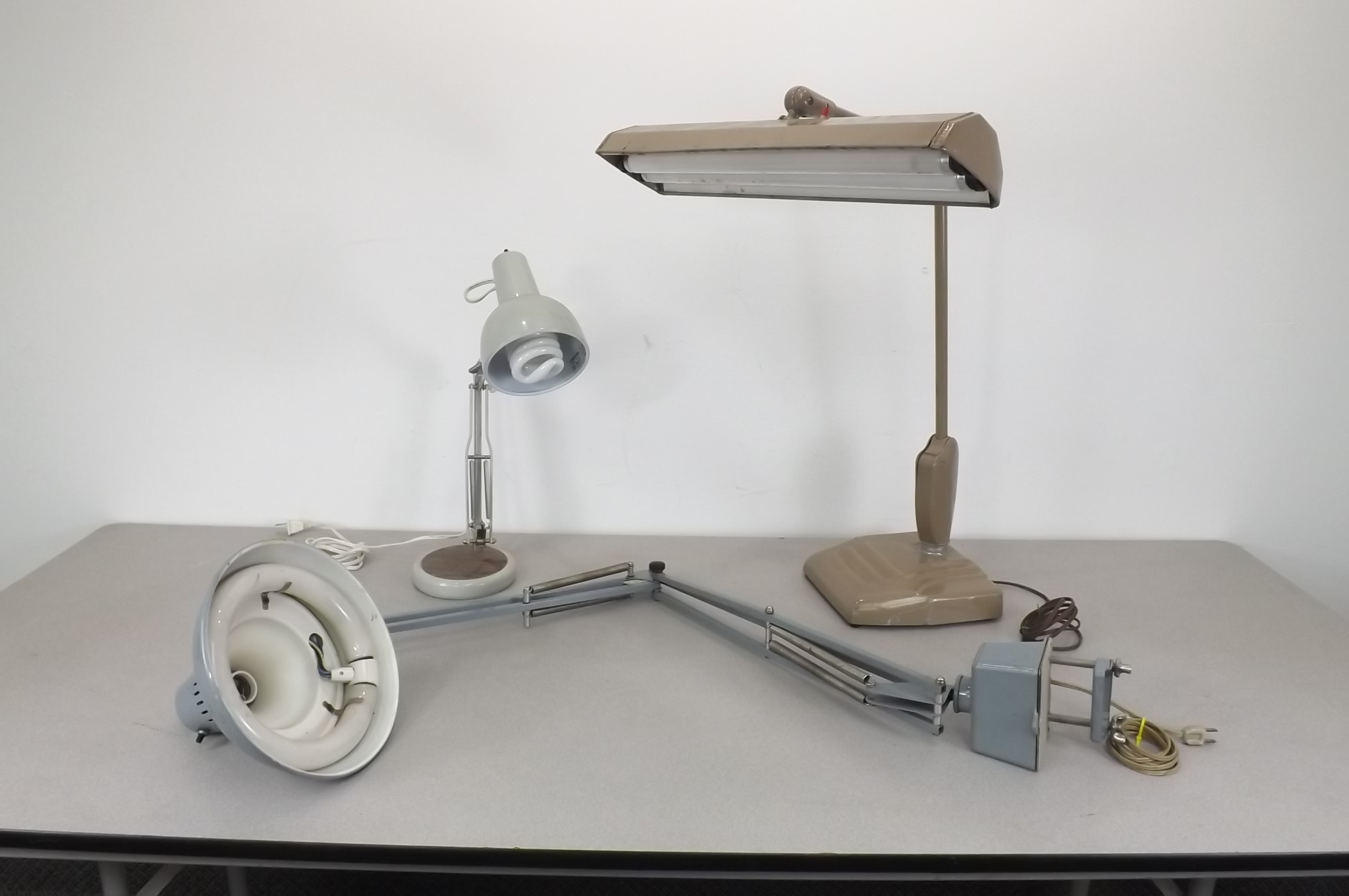 lot 33 image: Lot of 3 WORKING Vintage Industrial Shop Lights