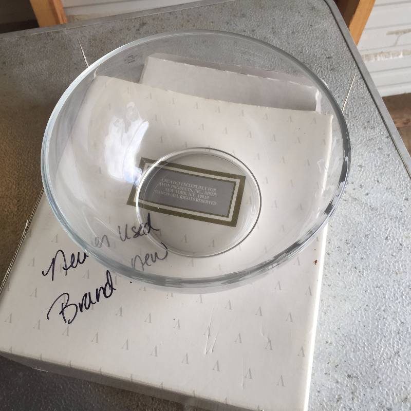 AVON SERVING BOWL HAS HUMMING BIRD ON IT