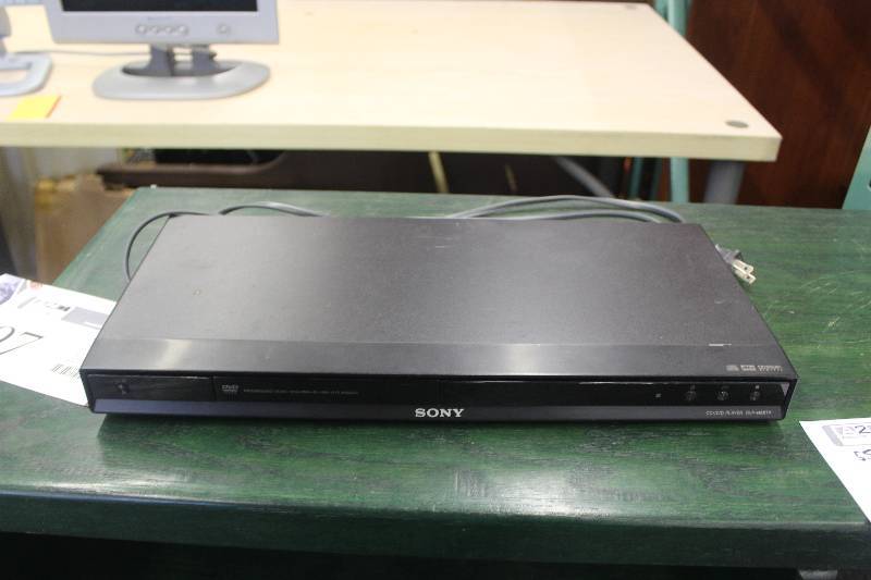 lot 97 image: Sony CDDVD Player