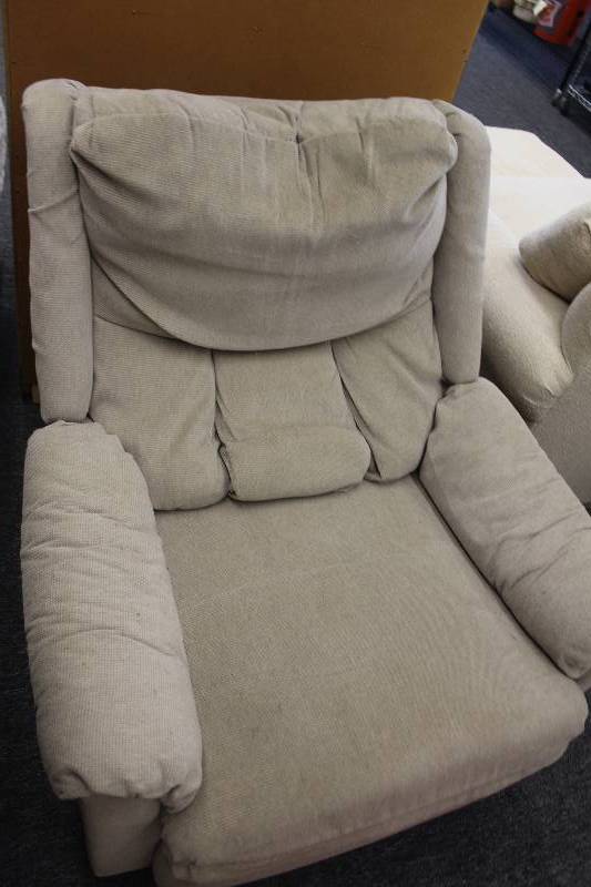 lot 136 image: Recliner