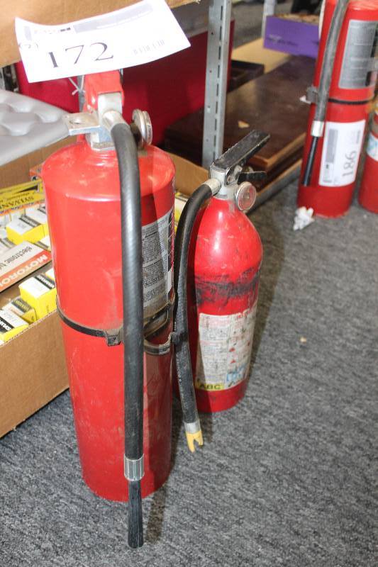lot 172 image: Lot of (2) Dry Chemical Fire Extinguishers Including 1) Kidd Chemical AND 1) Nardini