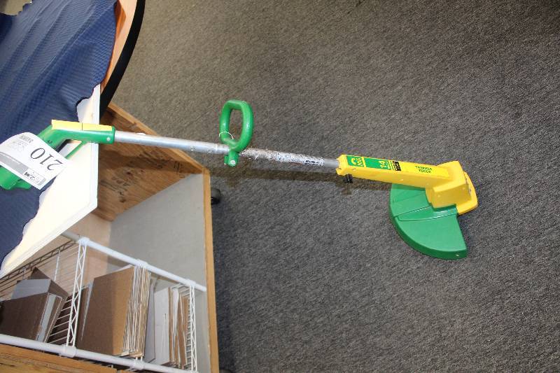 lot 210 image: Weed Eater 14 Electric TrimmerEdger