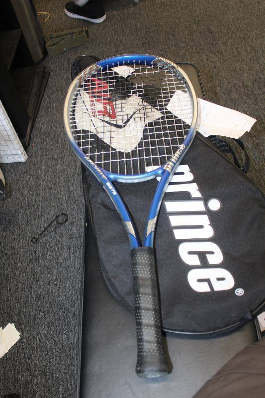 lot 249 image: Prince Airdrive B975 Oversized High Performance Ultra Light Tennis Racket w Case New