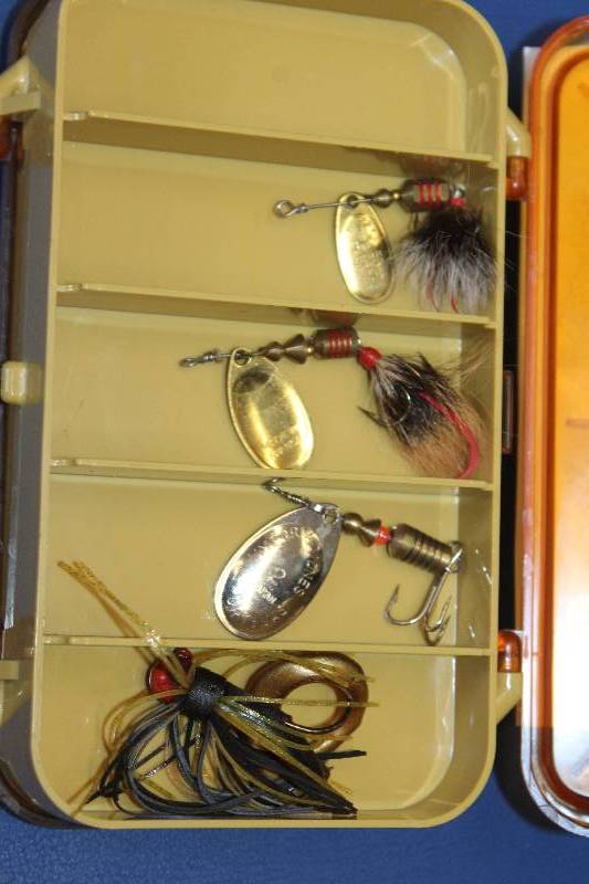lot 220 image: Organizer Box of Fishing Lures, Weights