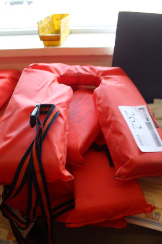 lot 262 image: Lot of (4) Life Vests