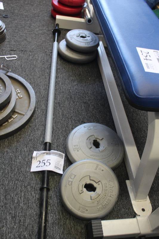 lot 255 image: Lot of (5) Pieces of Exercise Equipment Including Weights, Lifting Bars