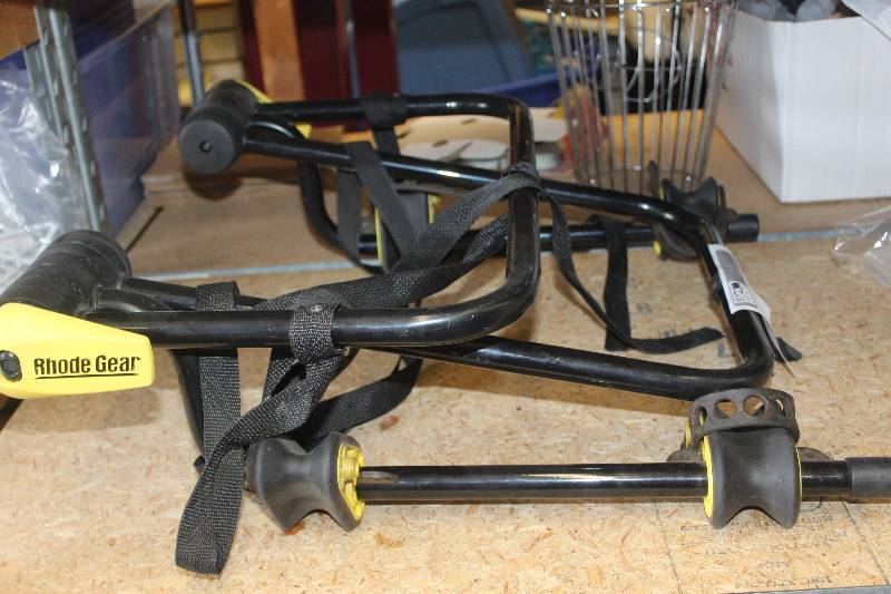 lot 240 image: Rhode Gear Cycle Shuttle Car Mount Bike Rack