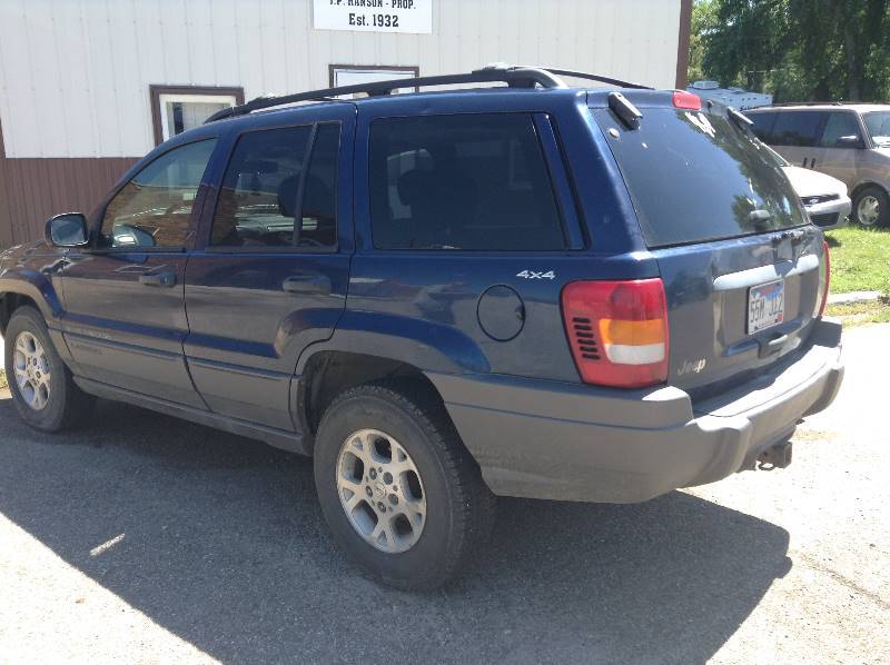 lot 2 image: 2000 Jeep Grand Cherokee