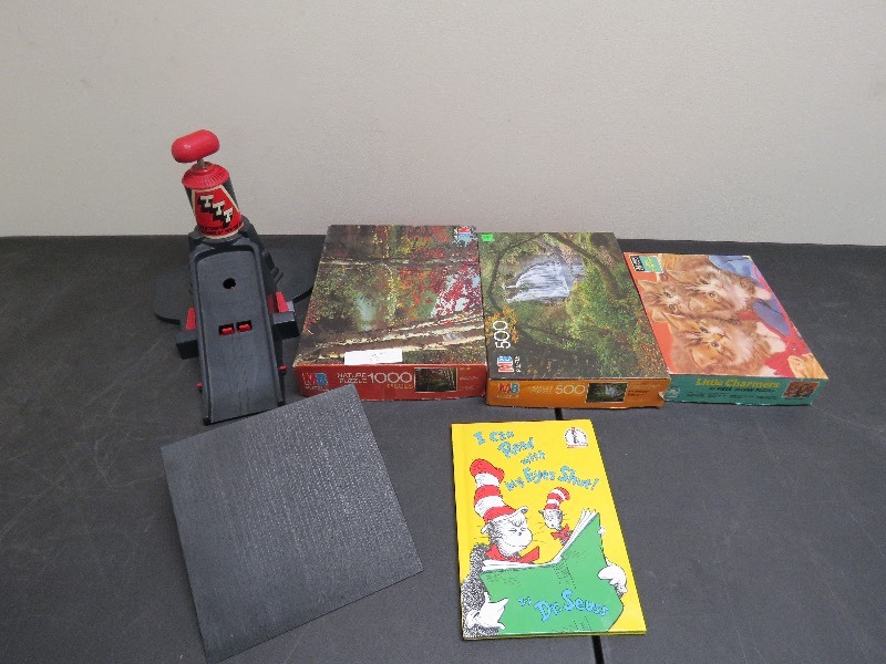 lot 5 image: Puzzle Lot