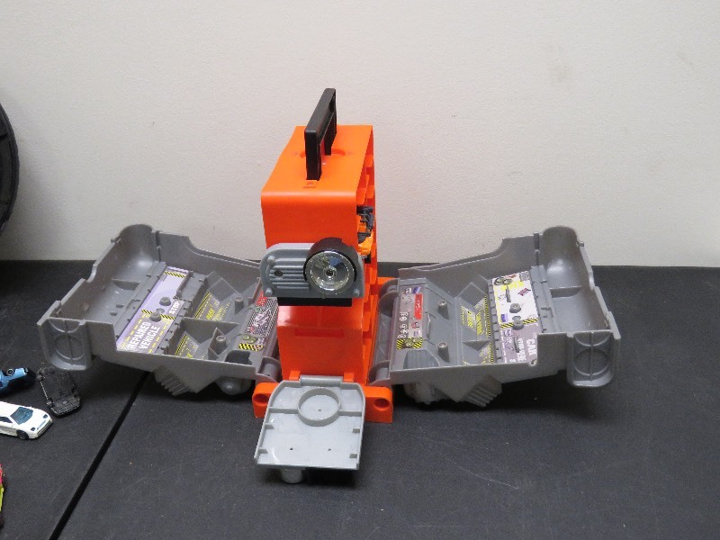 lot 24 image: HotWheels