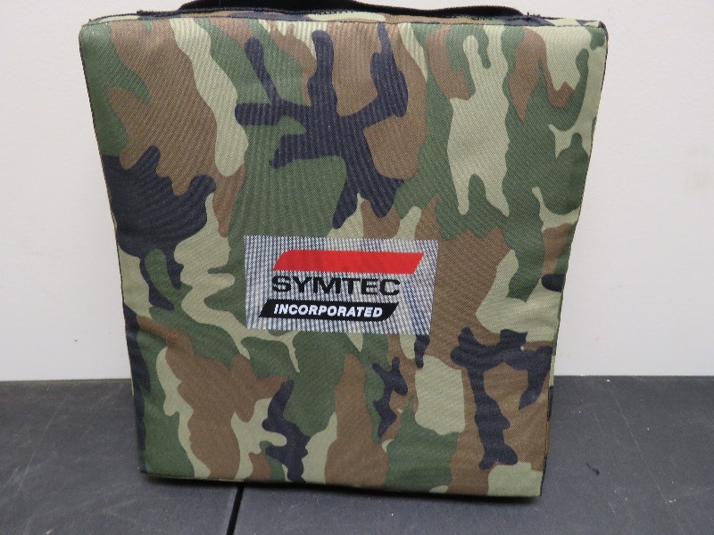 lot 79 image: Heated Seat Cushion