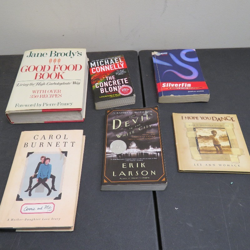 lot 112 image: Book lot