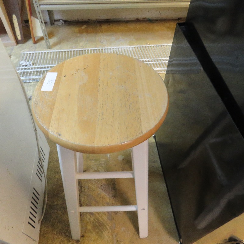 lot 138 image: Wood Stool
