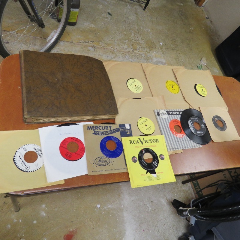 lot 155 image: 45 RPM records