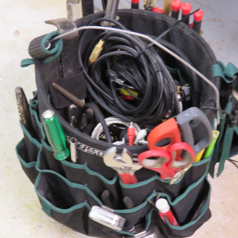 lot 156 image: Tool bucket