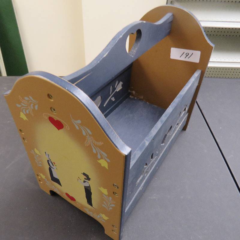 lot 191 image: Magazine Rack