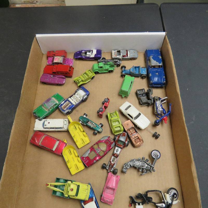 lot 204 image: Toy cars