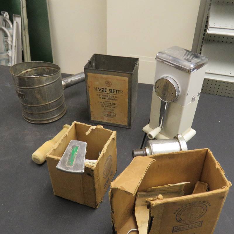 lot 217 image: Vintage Kitchen