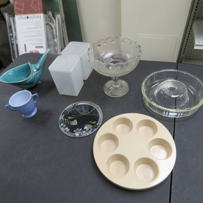 lot 253 image: Kitchen lot