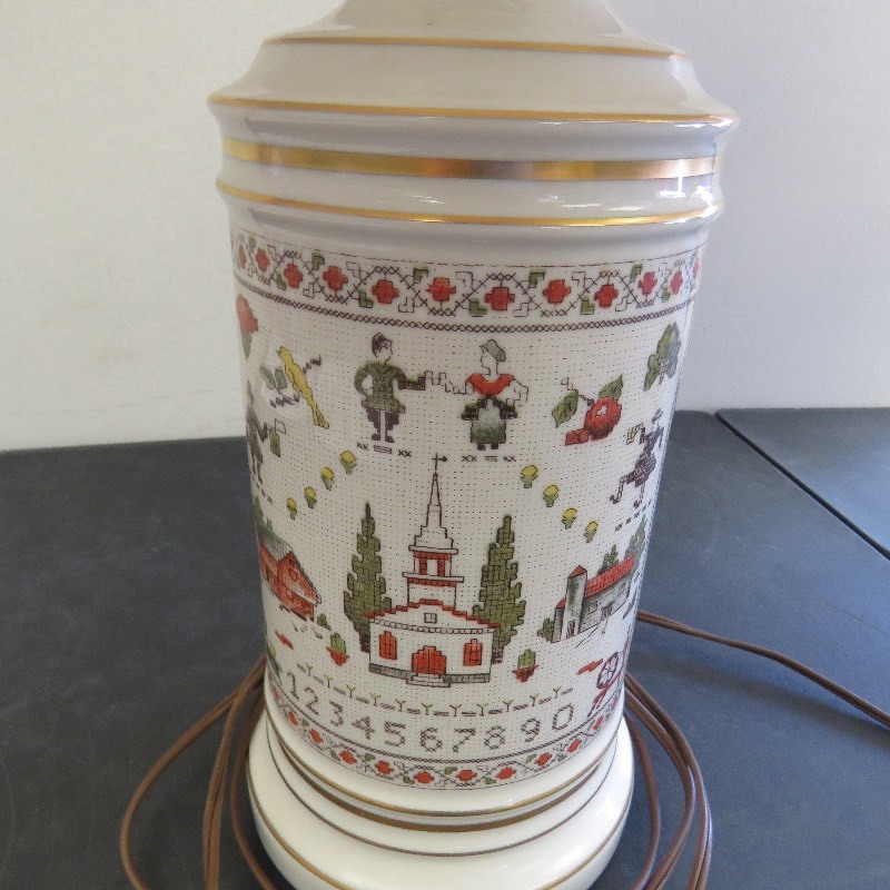 lot 298 image: Lamps