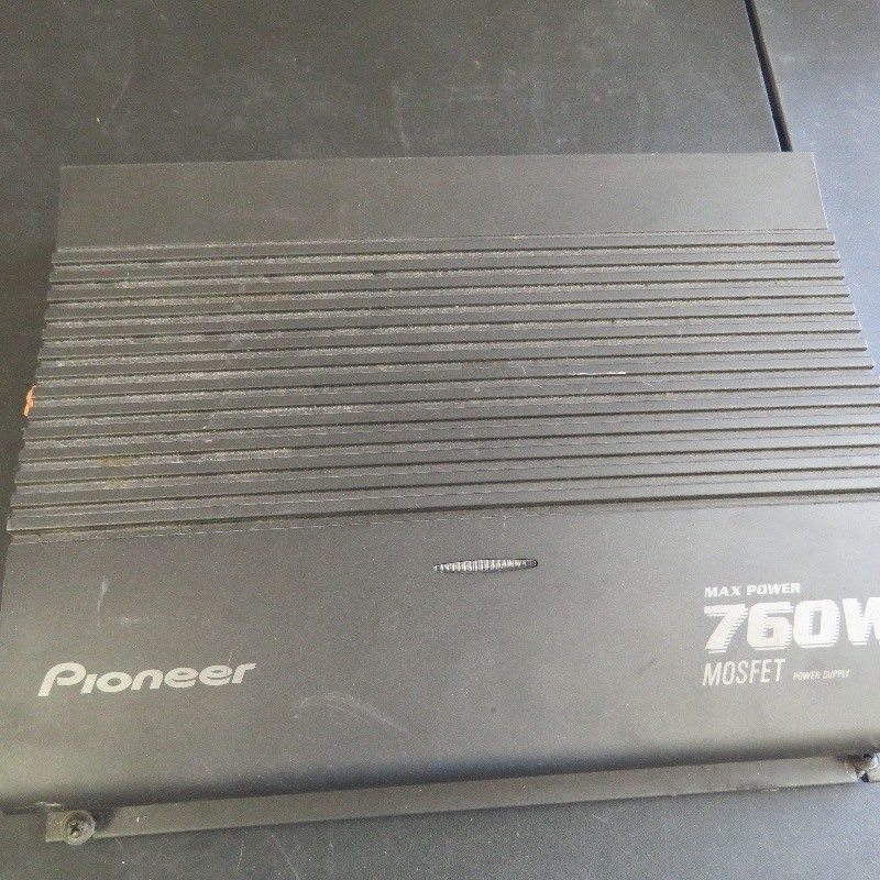 lot 303 image: Pioneer Amp