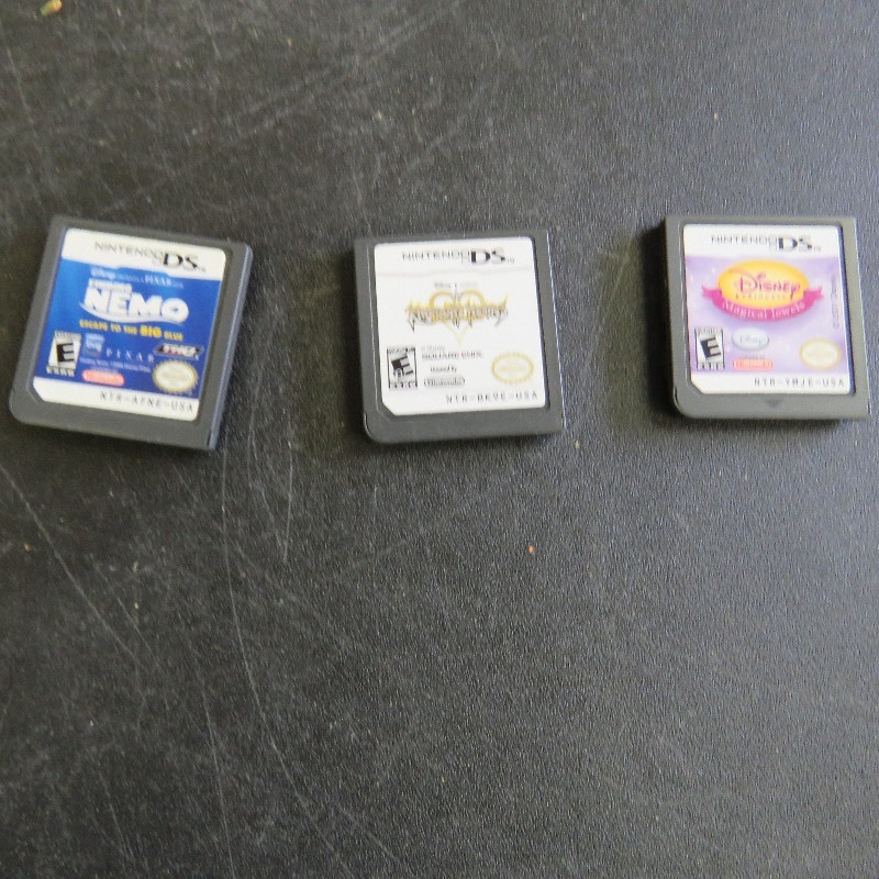 lot 317 image: Nintendo DS Games