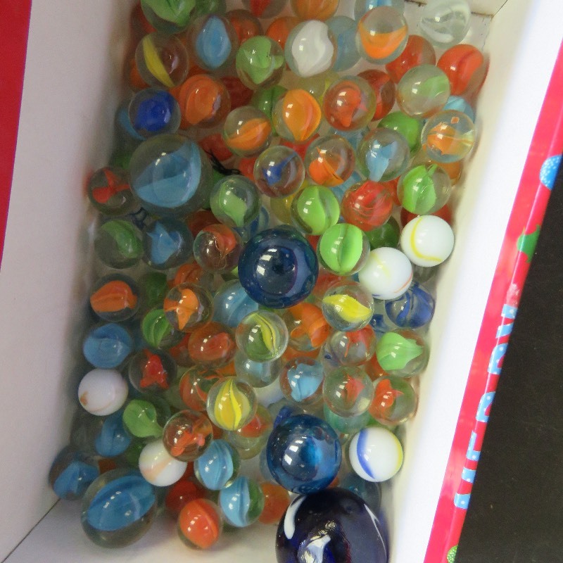 lot 318 image: Marbles